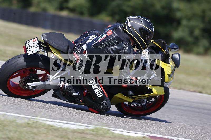 /Archiv-2025/49 26.08.2025 Cornu Master School ADR/blau-bleu/78